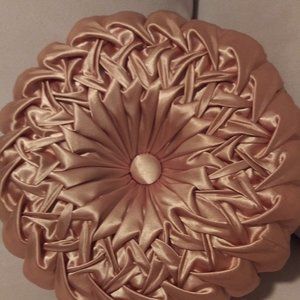 HANDMADE DECORATIVE PILLOW